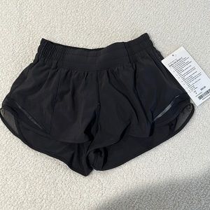 Lululemon Hotty Hot Shorts II